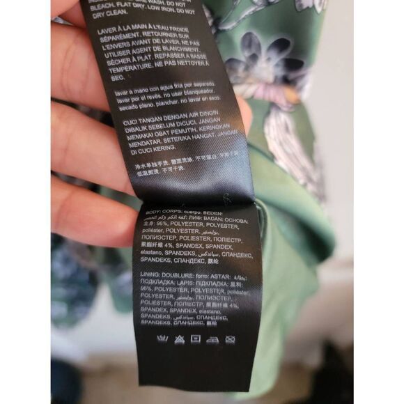 Bebe Criss Cross Back Flares Floral Dress 0 - Picture 9 of 9